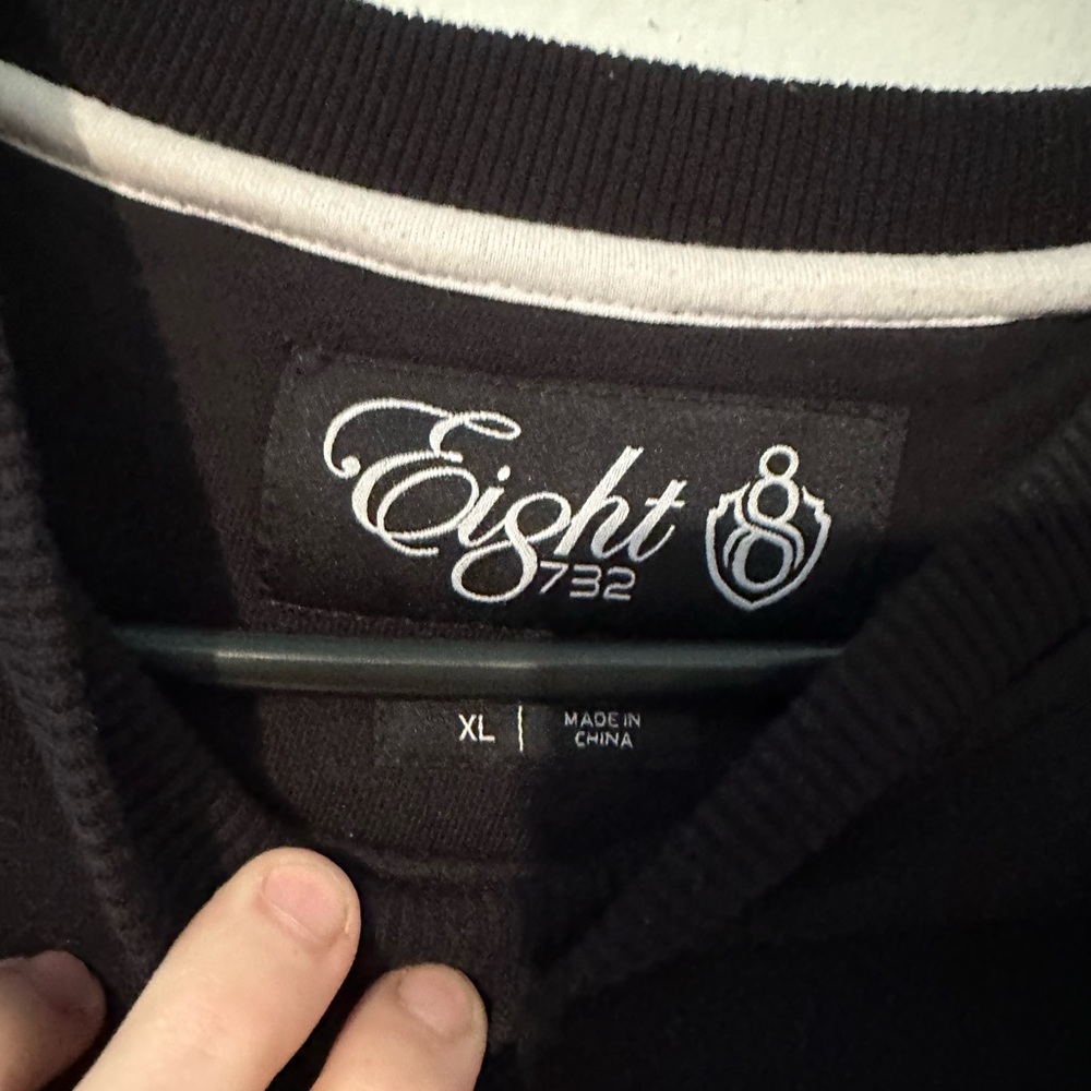 Eight 732 men’s xl sweatshirt